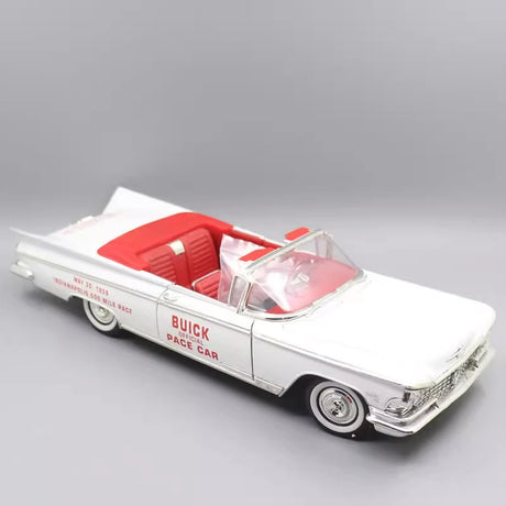 [OEM] 1:18 Buick 1959 Electra 225 Pace Car White Model Car Die-Cast