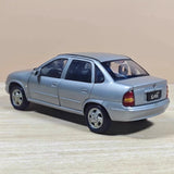 [OEM] 1:18 Buick 2001 Sail Silver Model Car Die-Cast