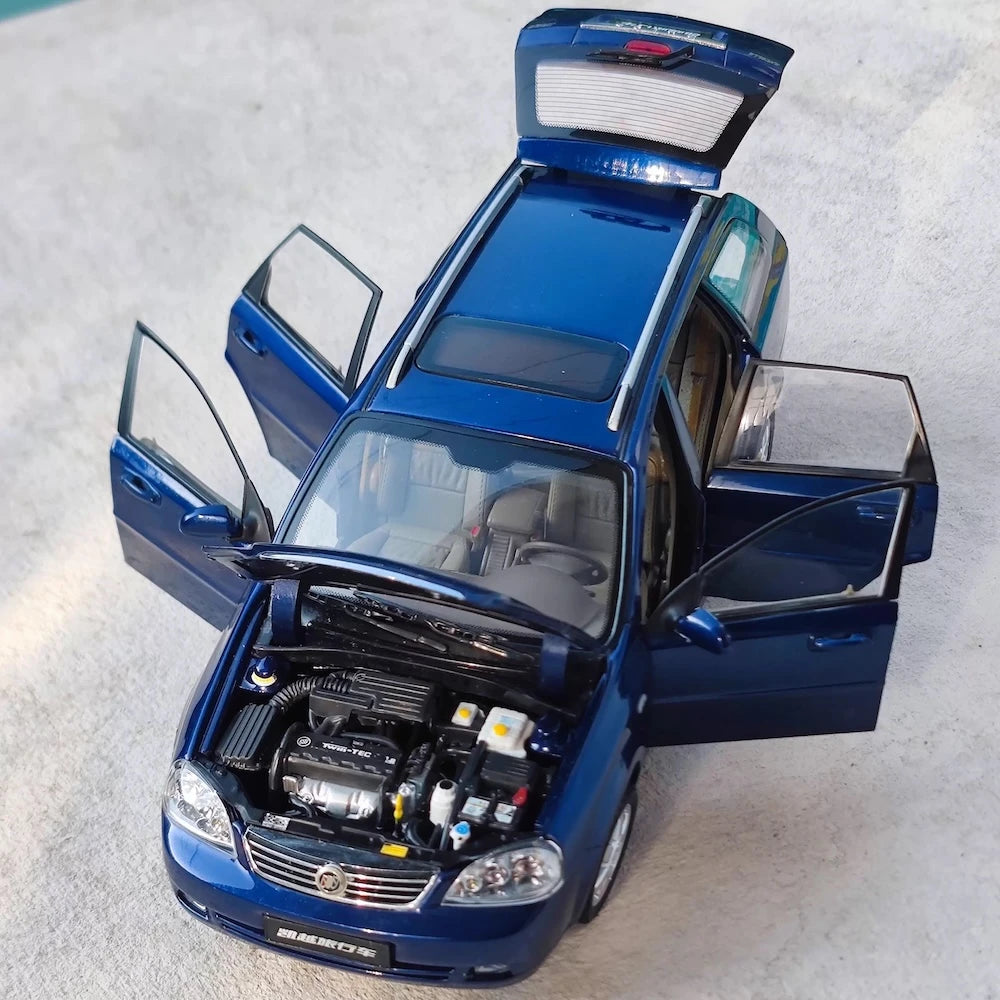 [OEM] 1:18 Buick 2004 Excelle Wagon Blue Model Car Die-Cast