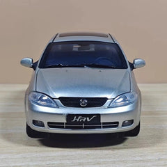 [OEM] 1:18 Buick 2004 HRV Silver Model Car Die-Cast