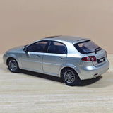 [OEM] 1:18 Buick 2004 HRV zilver modelauto Die-Cast