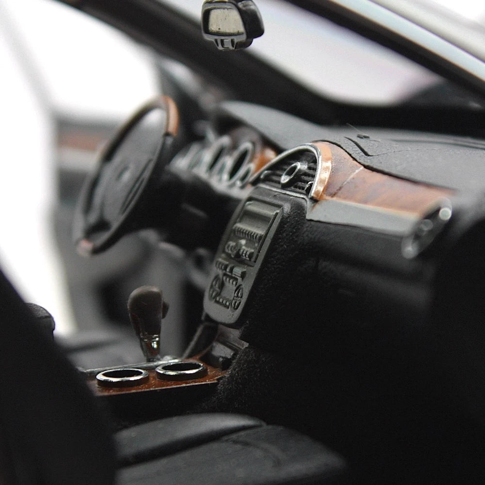 [OEM] 1:18 Buick 2008 Enclave Brown Model Car Die-Cast