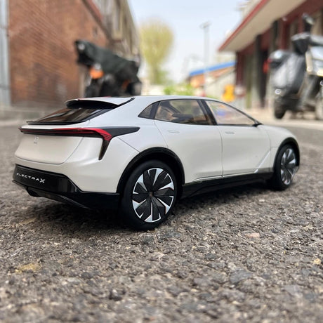 [OEM] 1:18 Buick 2022 Electra-X Concept White Model Car Die-Cast