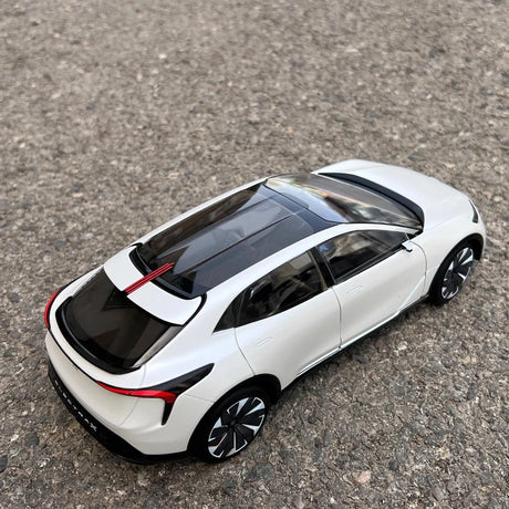 [OEM] 1:18 Buick 2022 Electra-X Concept White Model Car Die-Cast