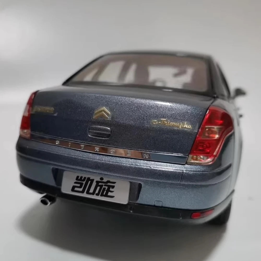 [OEM] 1:18 Citroen 2006 C-Triomphe Gray Model Car Die-Cast