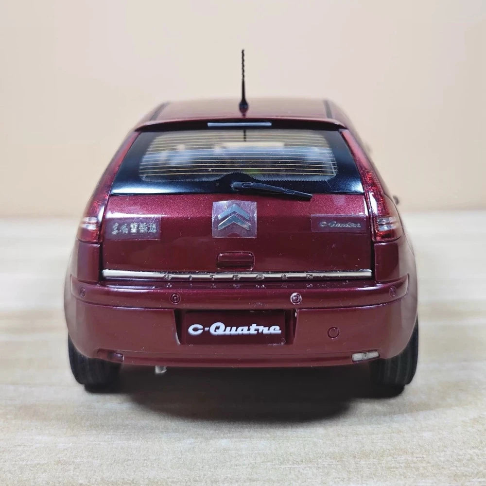 [OEM] 1:18 Citroen 2012 C-Quatre Hatchback Red Model Car Die-Cast