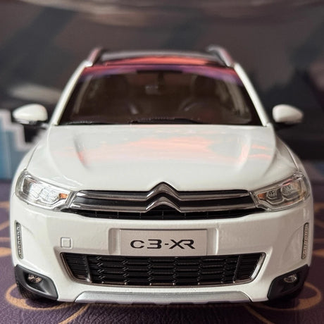 [OEM] 1:18 Citroen 2015 C3-XR White Model Car Die-Cast