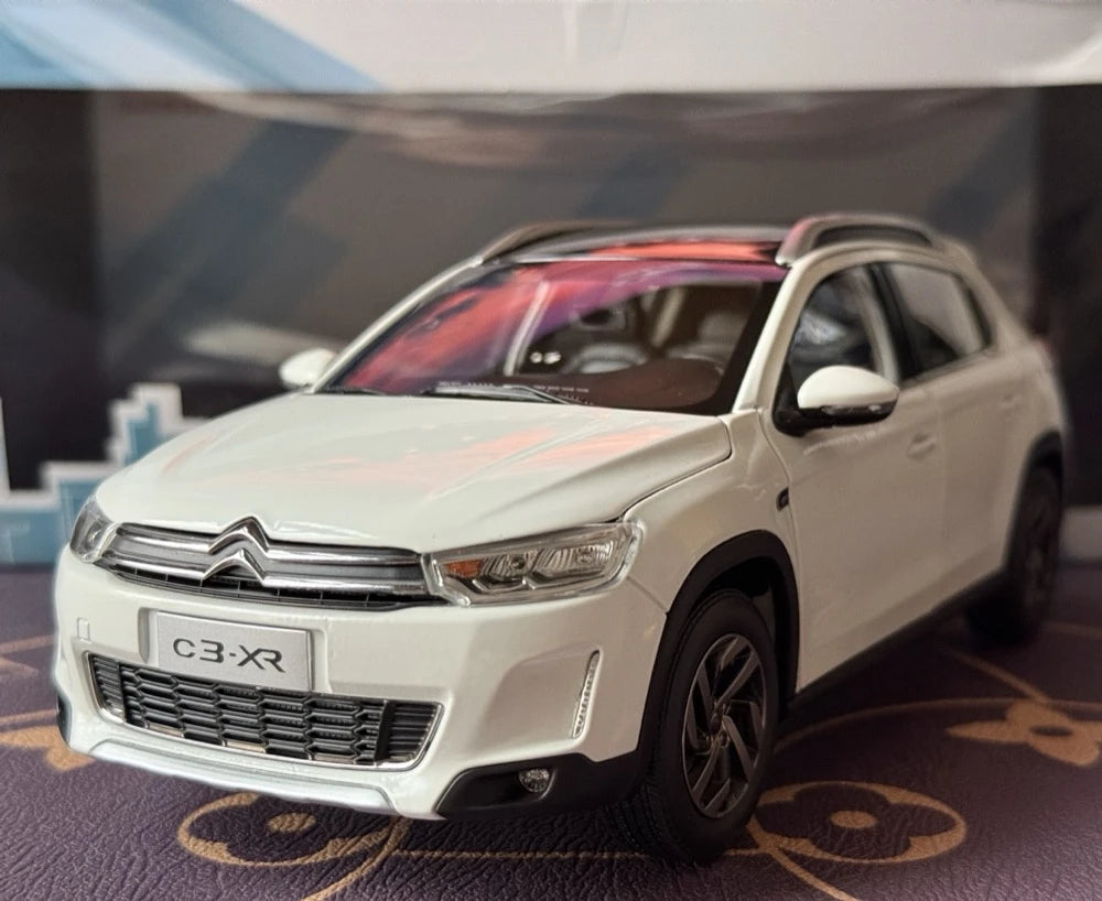 [OEM] 1:18 Citroen 2015 C3-XR White Model Car Die-Cast
