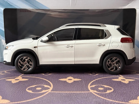 [OEM] 1:18 Citroen 2015 C3-XR White Model Car Die-Cast