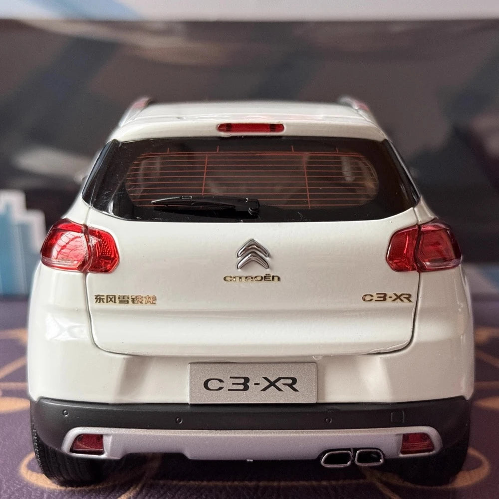 [OEM] 1:18 Citroen 2015 C3-XR White Model Car Die-Cast