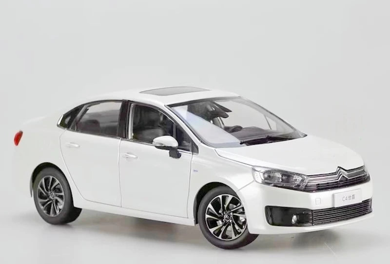 [OEM] 1:18 Citroen 2015 C4 Sega vit modellbil Die-Cast