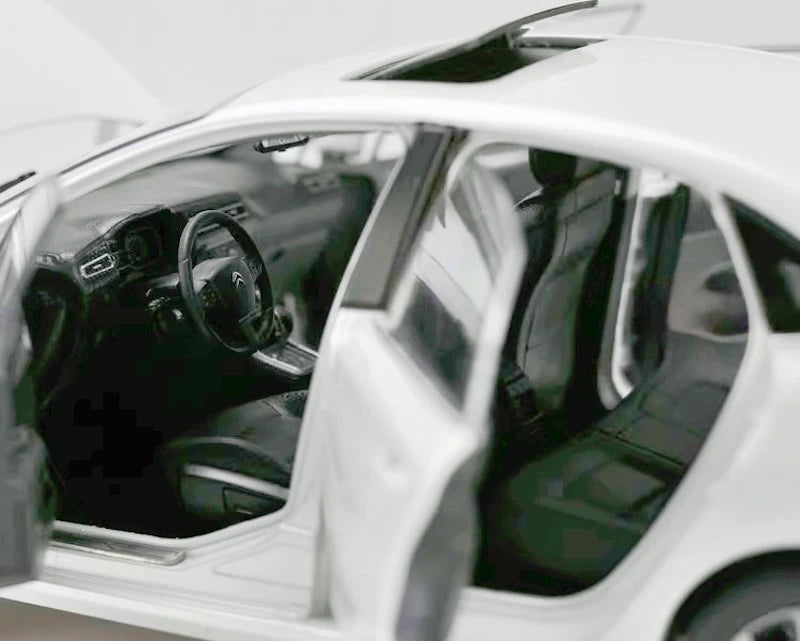 [OEM] 1:18 Citroen 2015 C4 Sega White Model Car Die-Cast