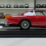 [OEM] 1:18 Ferrari 1967 330 GT 2+2 Series II Red Model Car Die-Cast