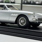 [OEM] 1:18 Ferrari 1967 330 GT 2+2 Series II Silver Model Car Die-Cast