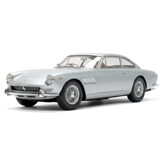 [OEM] 1:18 Ferrari 1967 330 GT 2+2 Series II Silver Model Car Die-Cast