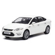 [OEM] 1:18 Ford 2011 Mondeo wit modelauto Die-Cast