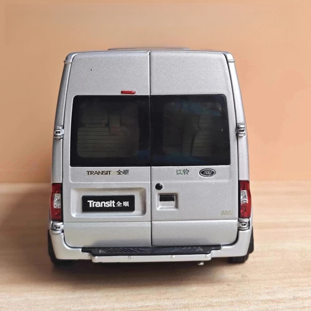 [OEM] 1:18 Ford 2013 Transit Silver Model Car Die-Cast