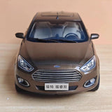 [OEM] 1:18 Ford 2014 Escort bruin modelauto Die-Cast