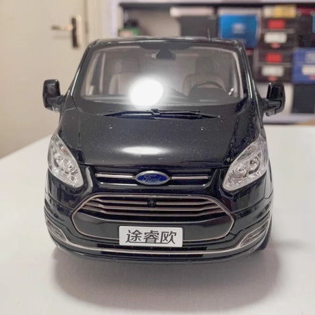 [OEM] 1:18 Ford 2015 Tourneo Black Model Car Die-Cast