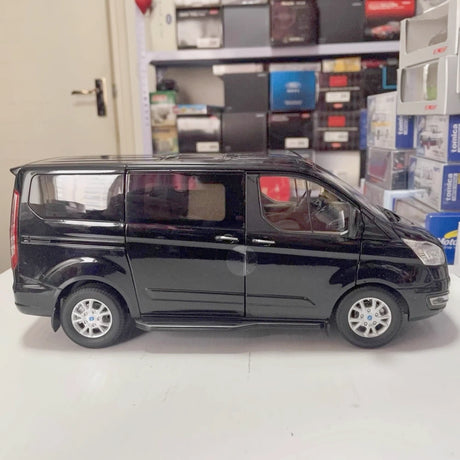 [OEM] 1:18 Ford 2015 Tourneo Black Model Car Die-Cast