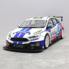 [OEM] 1:18 Ford 2016 Focus CTCC #3 モデルカー Die-Cast