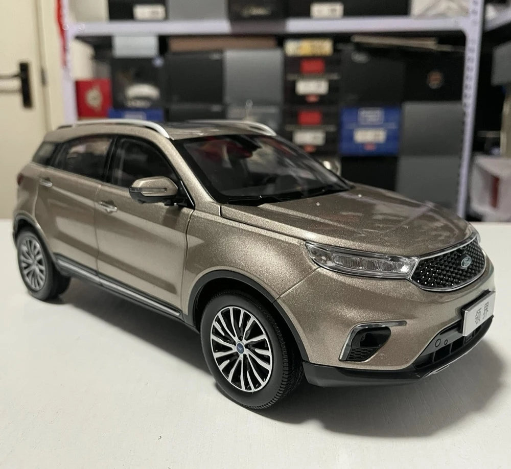 [OEM] 1:18 Ford 2019 Territory Gold Model Car Die-Cast