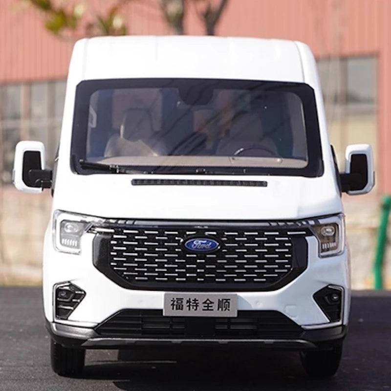 [OEM] 1:18 Ford 2024 Transit T8 White Model Car Die-Cast