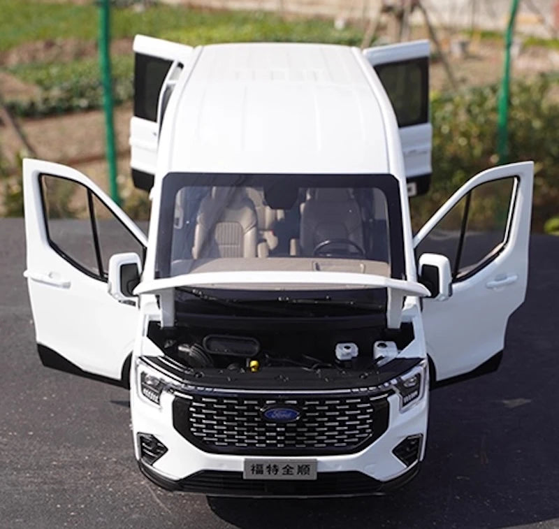 [OEM] 1:18 Ford 2024 Transit T8 White Model Car Die-Cast