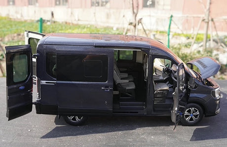 [OEM] 1:18 Ford 2024 Transit T8 Gray Model Car Die-Cast