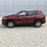 [OEM] 1:18 Jeep 2017 Cherokee レッド モデルカー Die-Cast