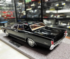 [OEM] 1:18 Lincoln 1965 Continental Sedan Black Model Car Resin