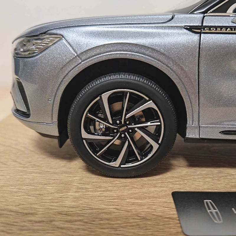 [OEM] 1:18 Lincoln 2023 Corsair Silver Model Car Die-Cast