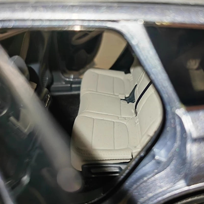 [OEM] 1:18 Lincoln 2023 Corsair Silver Model Car Die-Cast