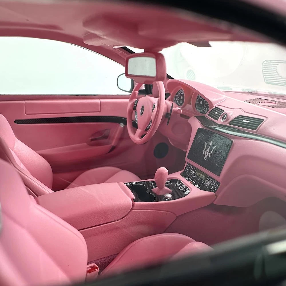 [OEM] 1:18 Maserati 2018 GranTurismo MC Pink Model Car Die-Cast