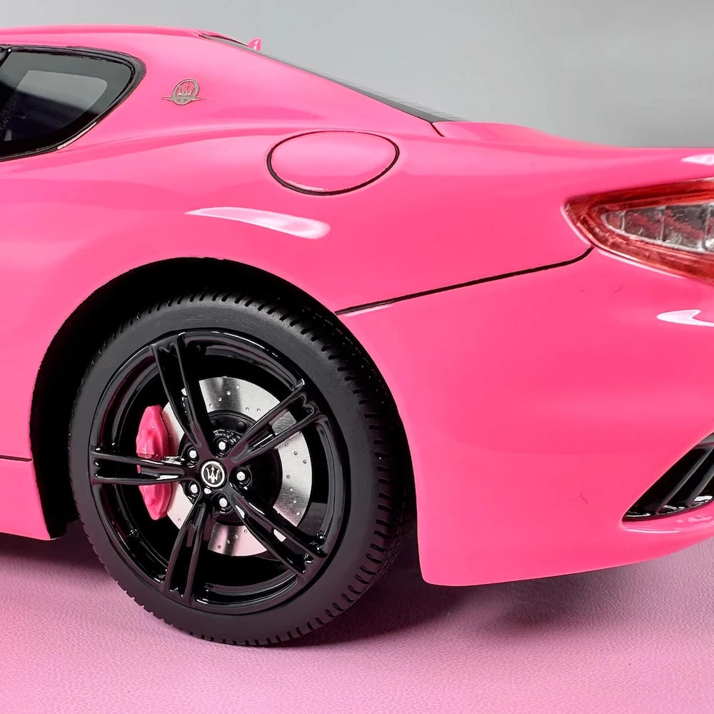 [OEM] 1:18 Maserati 2018 GranTurismo MC Pink Model Car Die-Cast