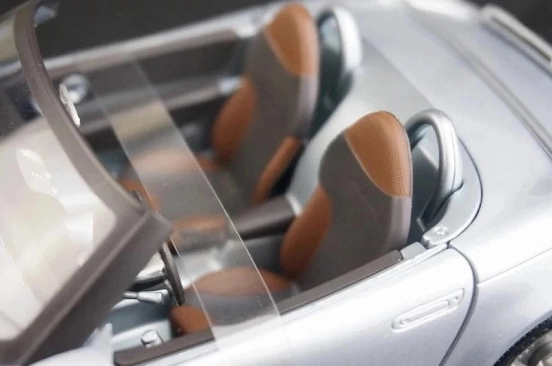 [OEM] 1:18 Mercedes-Benz 2000 SLA Vision Silver Model Car Die-Cast