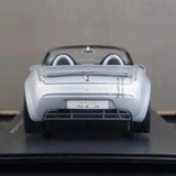 [OEM] 1:18 Mercedes-Benz 2000 SLA Vision Silver Model Car Die-Cast