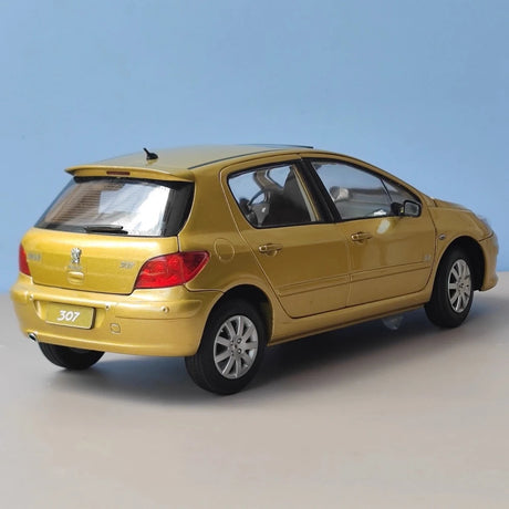 [OEM] 1:18 Peugeot 2006 307 Gold Model Car Die-Cast