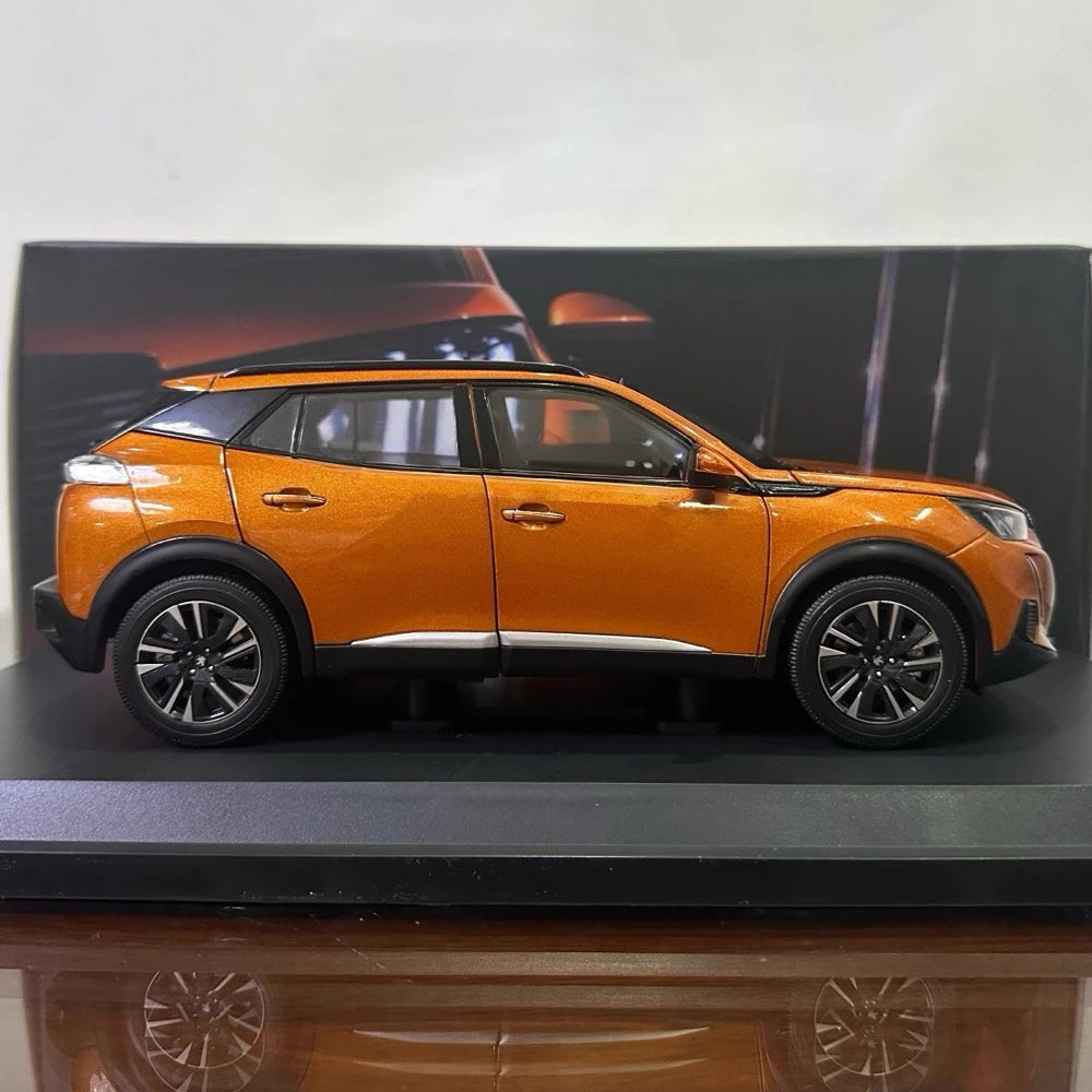 [OEM] 1:18 Peugeot 2020 2008 Orange Model Car Die-Cast