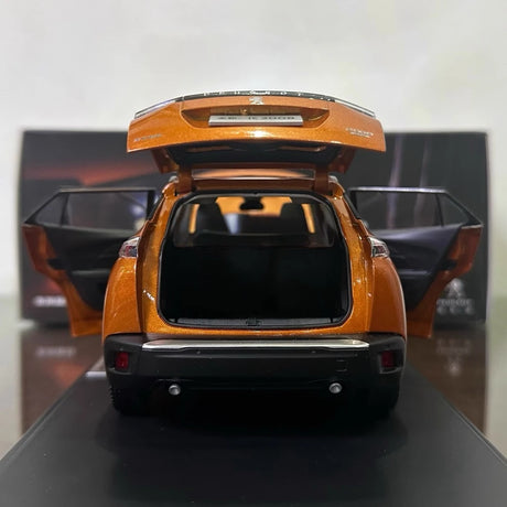 [OEM] 1:18 Peugeot 2020 2008 Orange Model Car Die-Cast