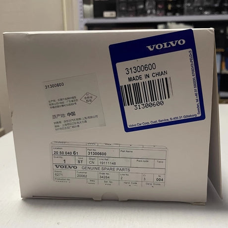 [OEM] 1:18 Volvo 2018 XC60 R-Design Blue Model Car Die-Cast