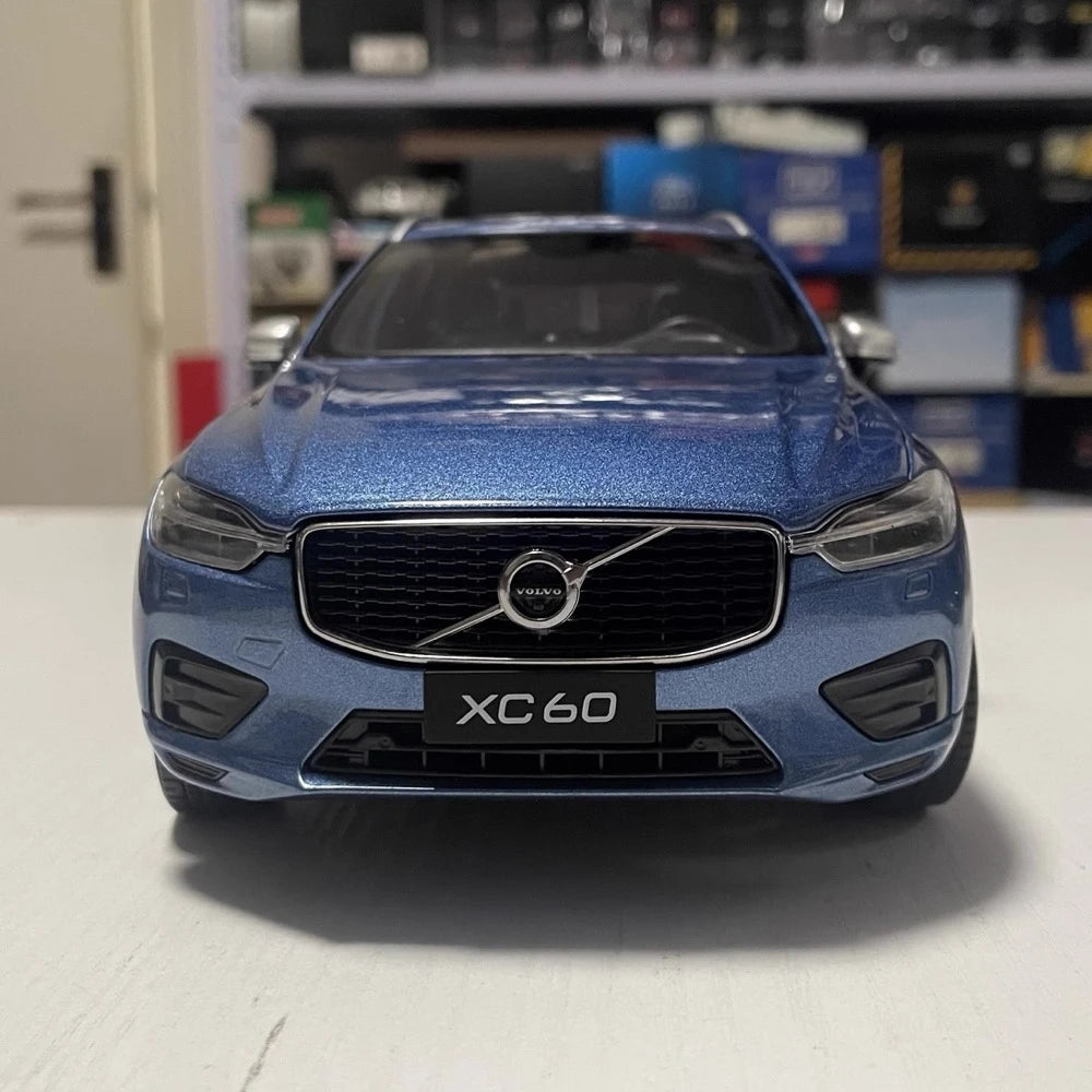 [OEM] 1:18 Volvo 2018 XC60 R-Design Blue Model Car Die-Cast