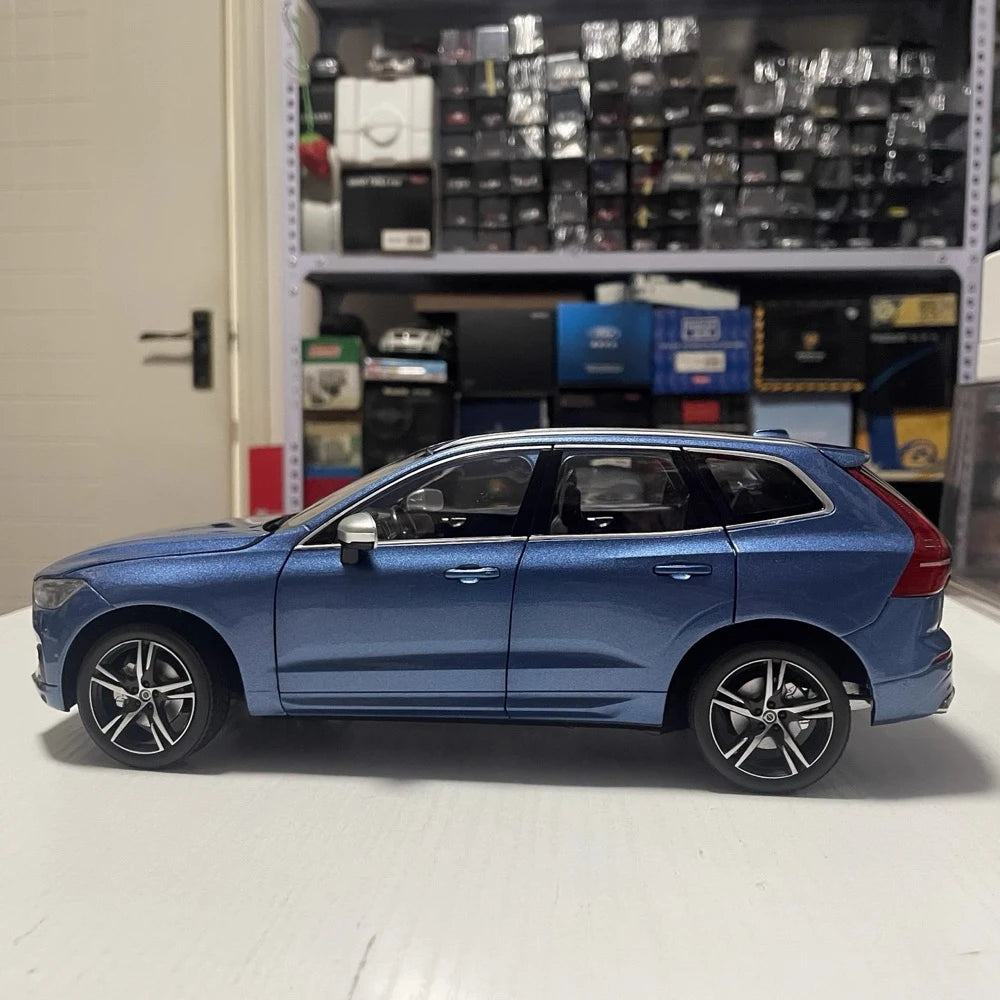 [OEM] 1:18 Volvo 2018 XC60 R-Design Blue Model Car Die-Cast