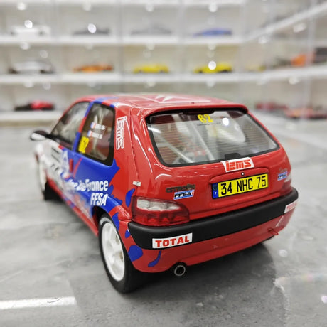 [OTTO] 1:18 Citroen 2000 SAXO VTS #62 Model Car Resin / Closed Body