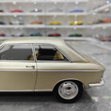 [OTTO] 1:18 Peugeot 1965 204 guld modellbil resin