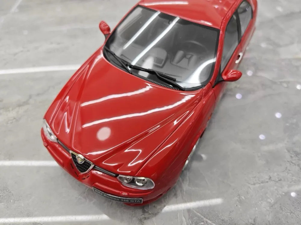 [OTTO] 1:18 Alfa Romeo 2002 156 GTA Red Model Car Resin