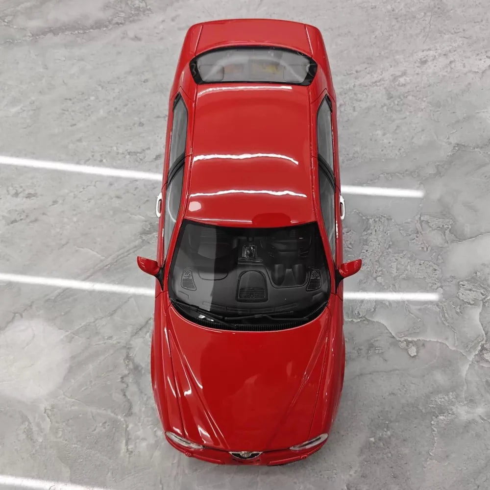 [OTTO] 1:18 Alfa Romeo 2002 156 GTA Red Model Car Resin