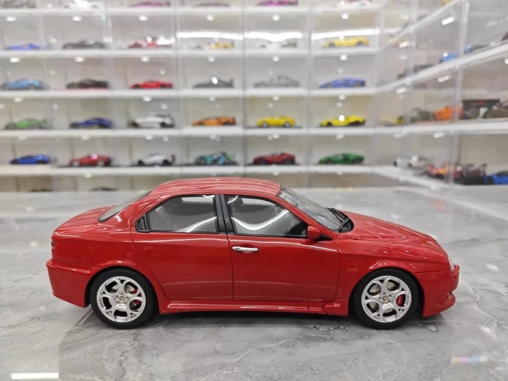 [OTTO] 1:18 Alfa Romeo 2002 156 GTA Red Model Car Resin
