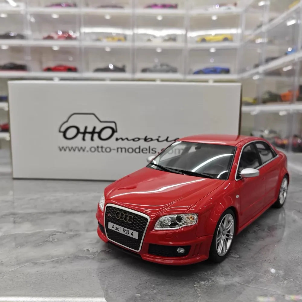 [OTTO] 1:18 Audi 2006 RS4 B7 rosso modellino di auto resina