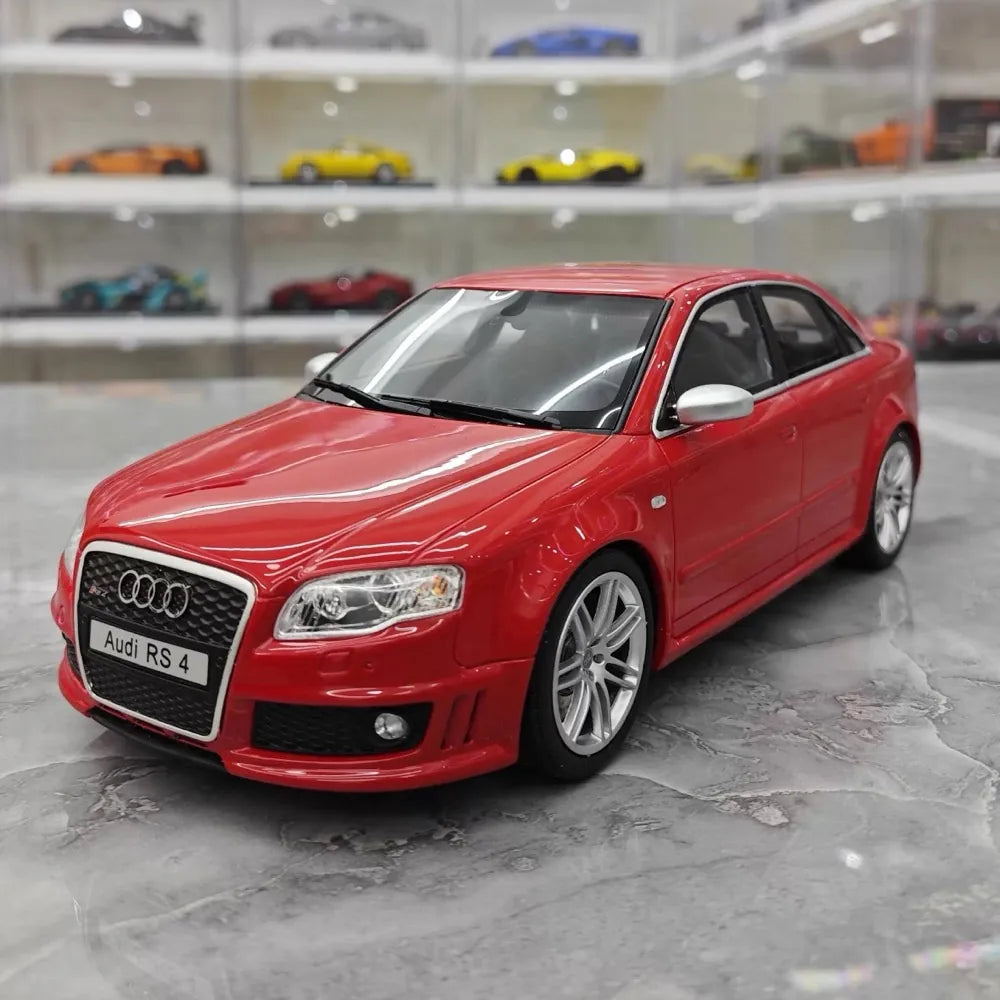 [OTTO] 1:18 Audi 2006 RS4 B7 rouge voiture miniature Resin